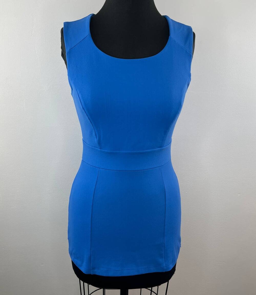 Susana Monaco Blue Ponte Scoop Neck Sleeveless Fitted Banded Waist Blouse M